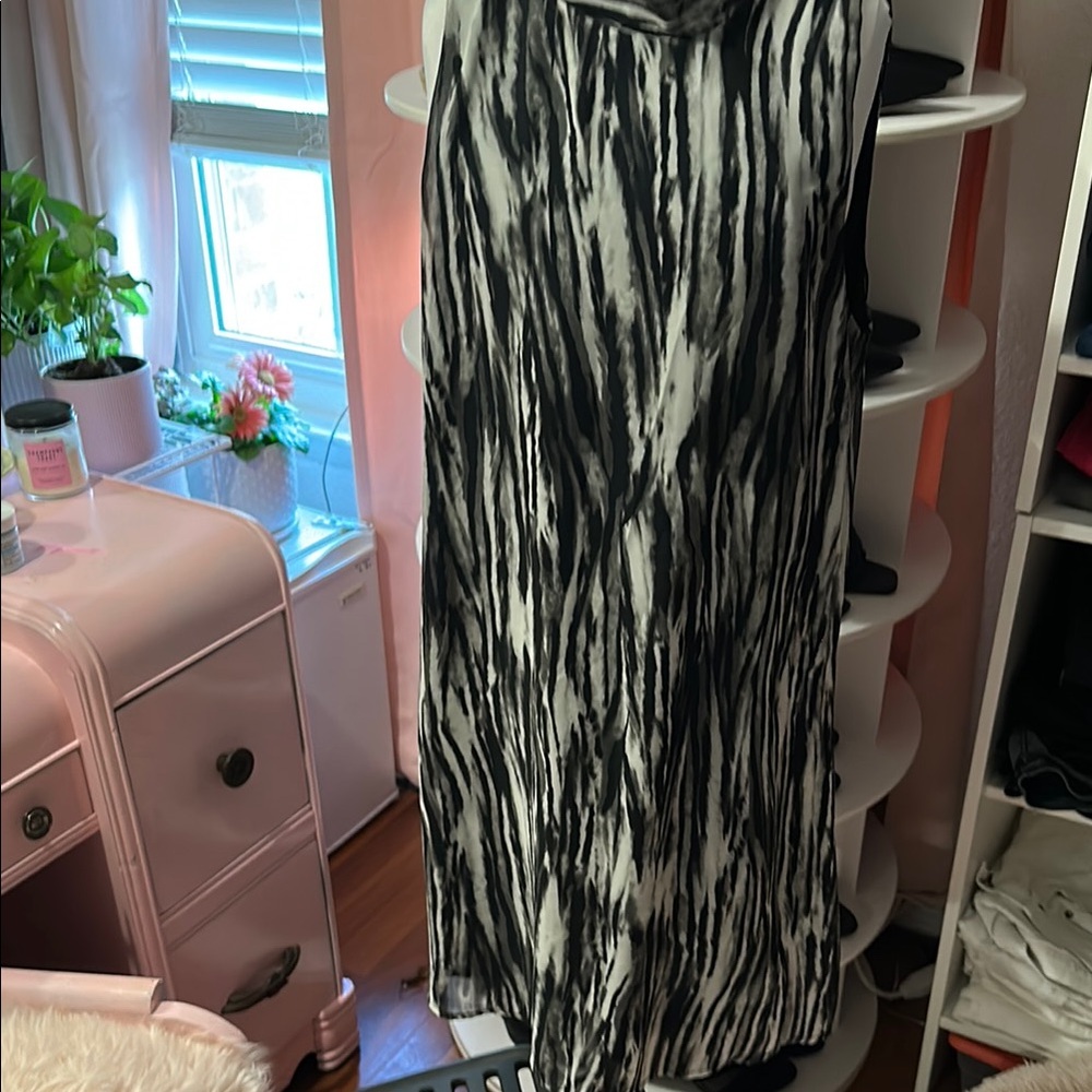 Stylish Black and White Women's Skirt